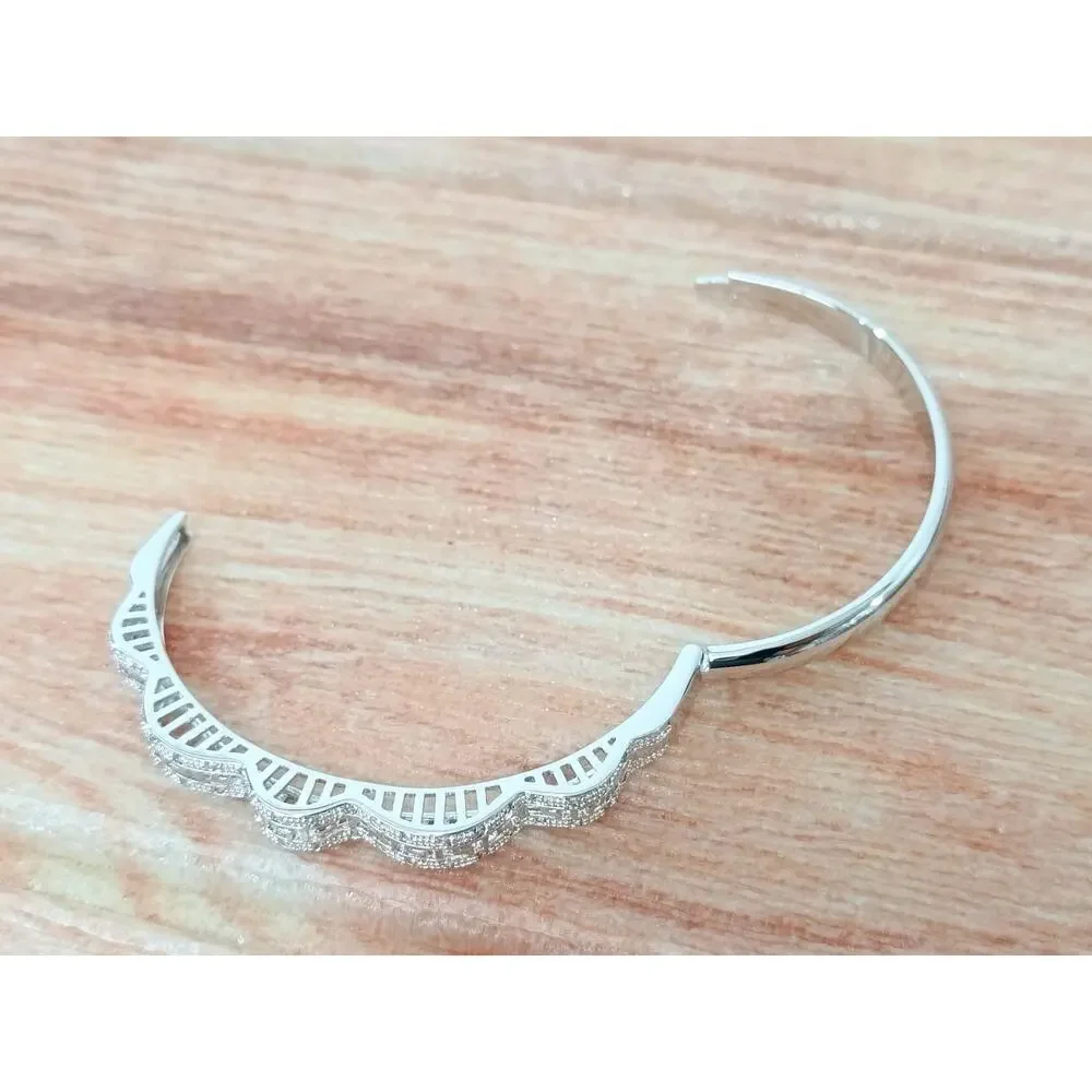 Golden Time Rhodium-Plated Rigid Bangle with Zirconia New